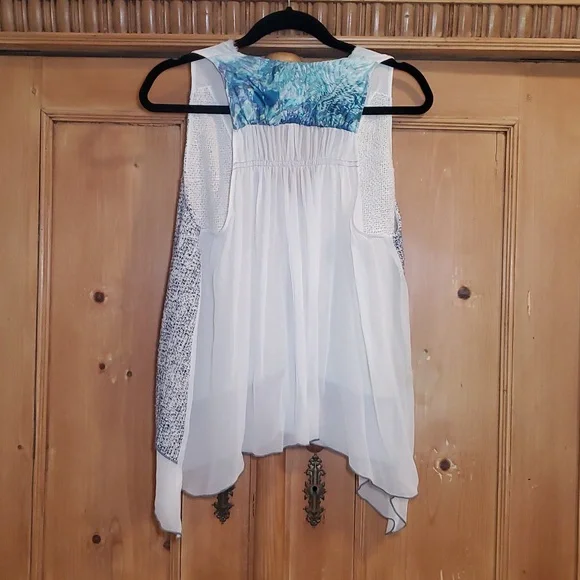 🎁 Anthropologie Burning Torch Eames Silk Tank - Picture 2 of 8